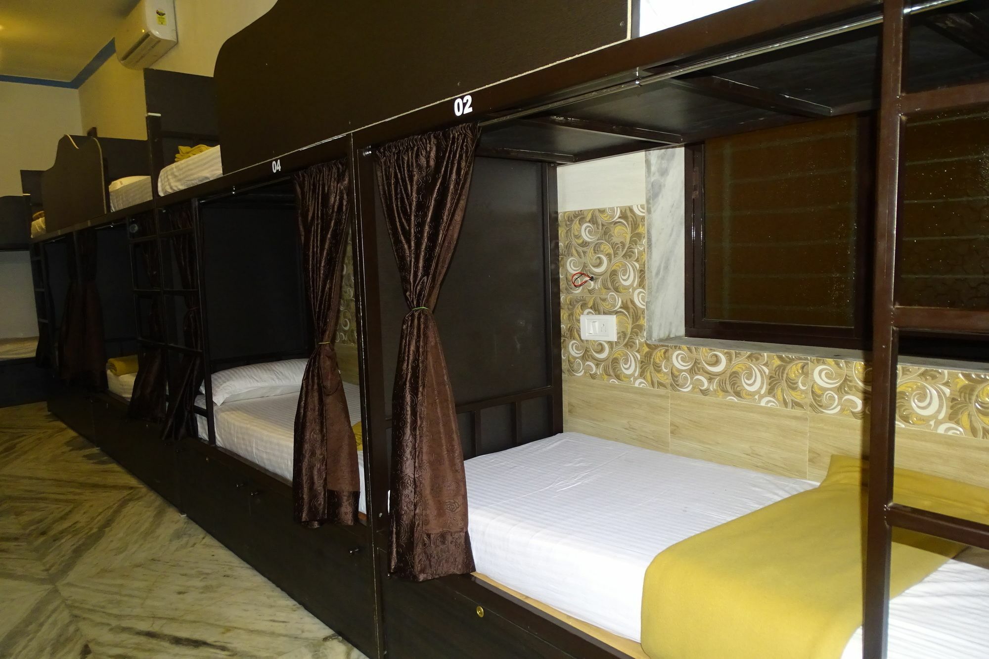 Hotel Sunshine Airport Мумбай Екстериор снимка
